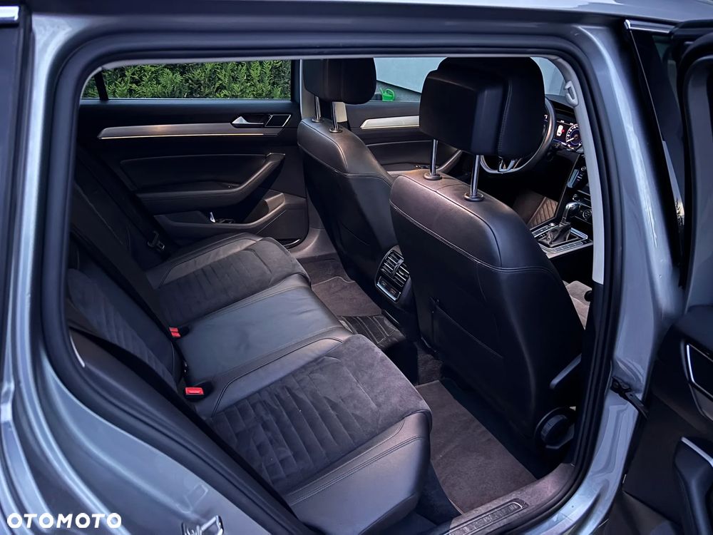 Volkswagen Passat 2.0 TDI SCR Highline DSG - 13