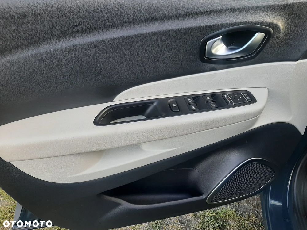 Renault Captur ENERGY TCe 120 Experience - 27
