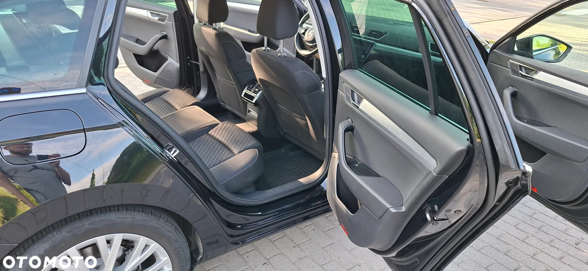 Skoda Superb 2.0 TDI SCR Ambition DSG - 12