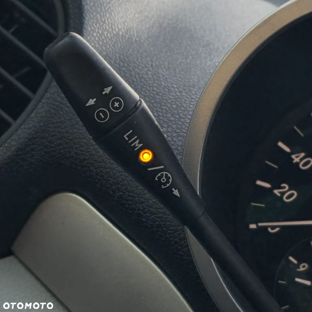 Mercedes-Benz SLK 280 7G-TRONIC - 36