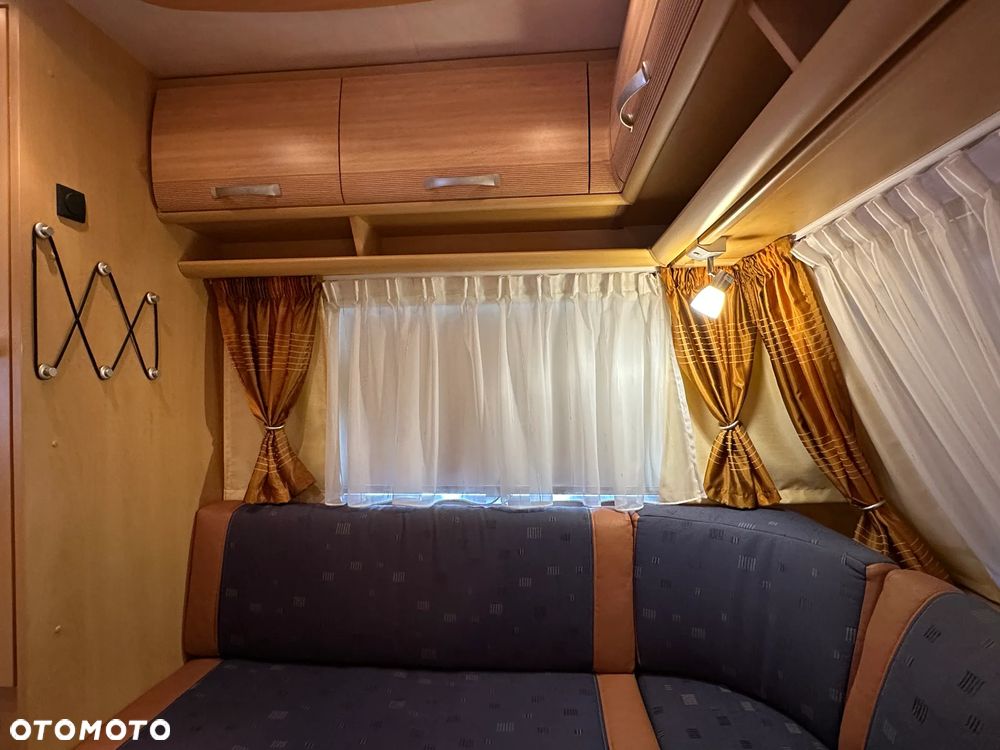 Dethleffs 510 CAMPER z napędem i przedsionkiem pompowanym !!! - 11