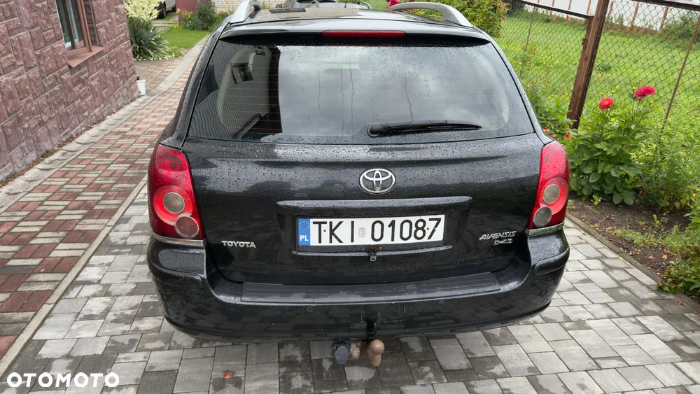 Toyota Avensis 2.0 D-4D Premium - 3