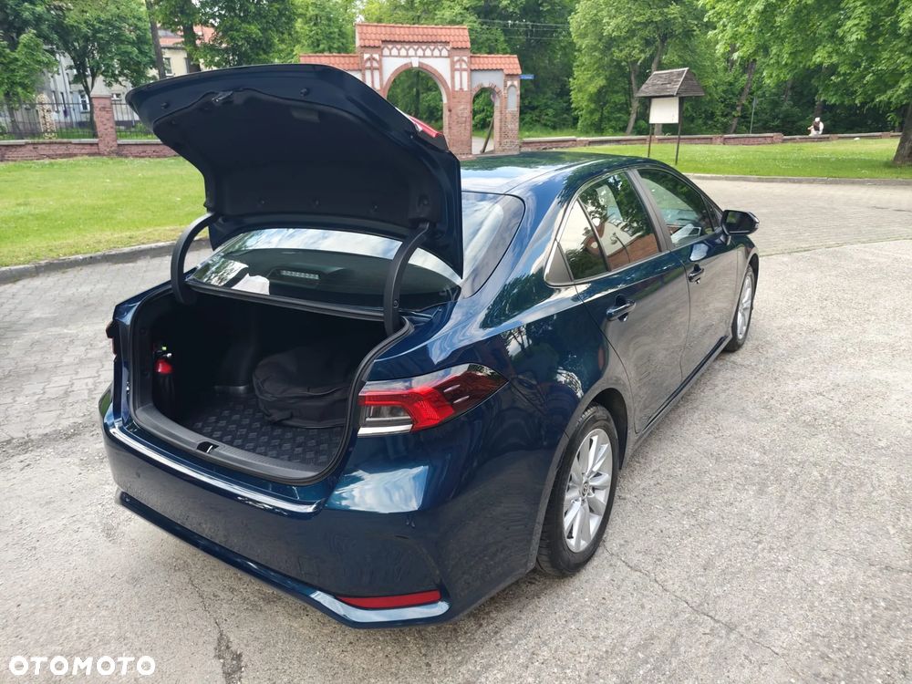 Toyota Corolla 1.8 Hybrid Comfort - 24