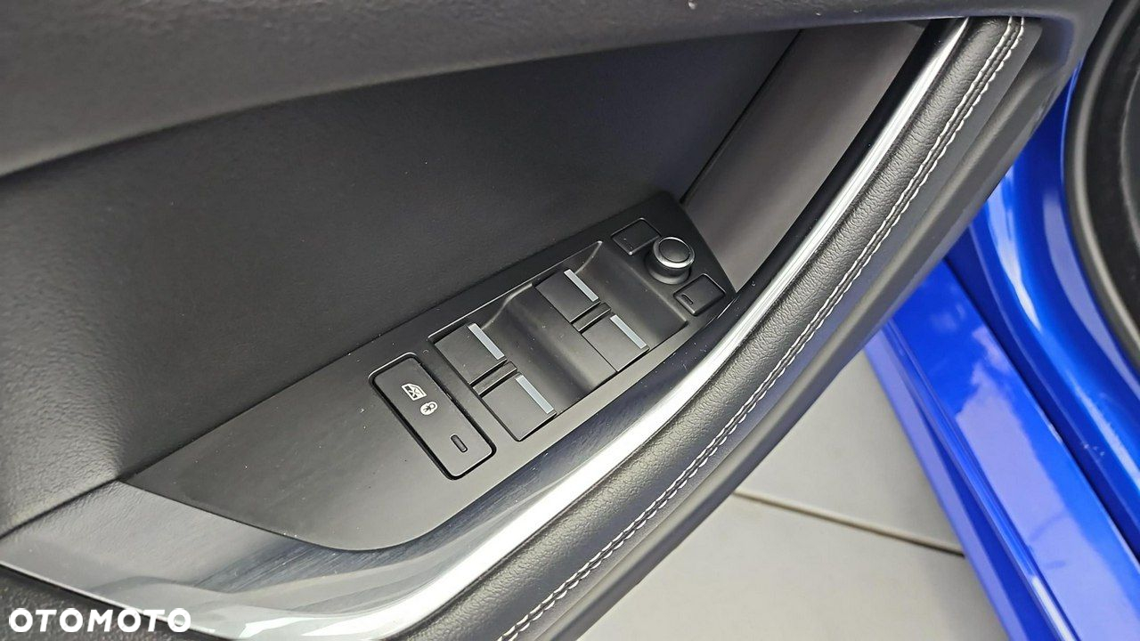 Jaguar XE 2.0 P250 R-Dynamic S - 19