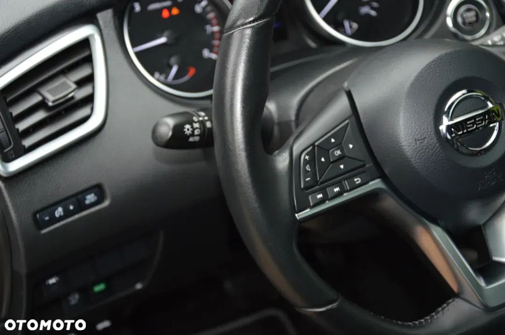 Nissan Qashqai 1.3 DIG-T DCT TEKNA+ - 17