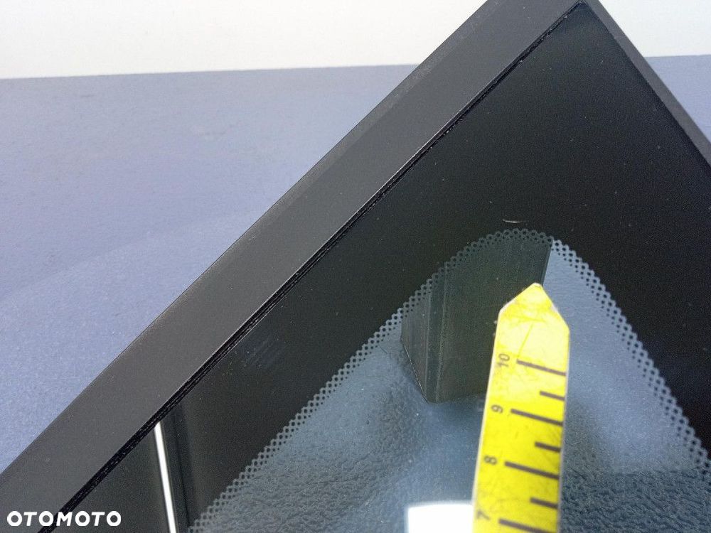 HYUNDAI BAYON SZYBA KAROSERYJNA PRAWY TYŁ 87820Q0710 - 8