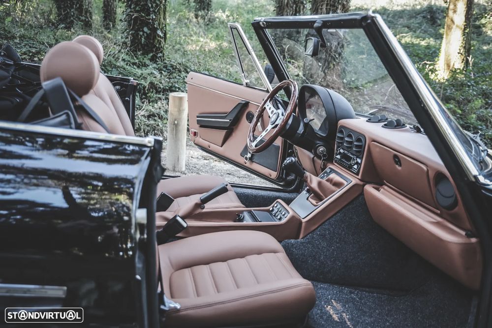 Alfa Romeo Spider 1.6 - 31