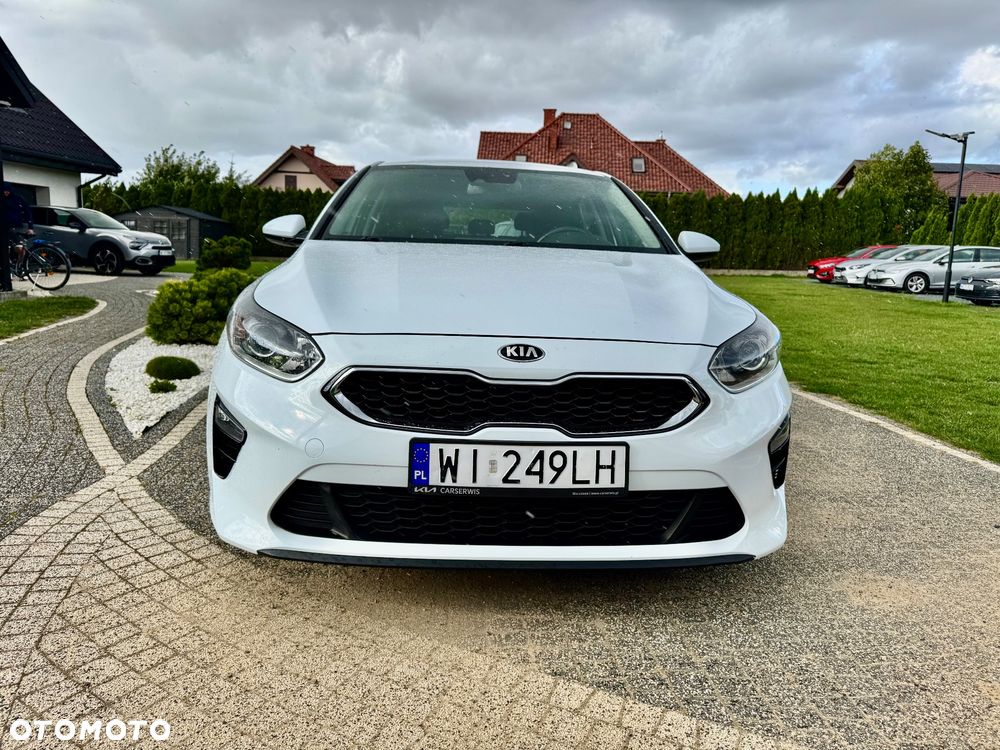Kia Ceed - 9