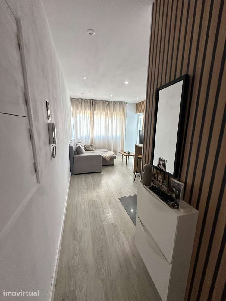 T1 Renovado e Mobilado | Amadora - Grande imagem: 4/34