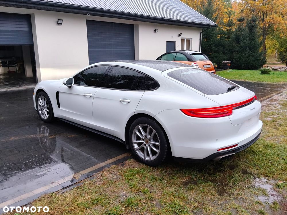 Porsche Panamera - 5