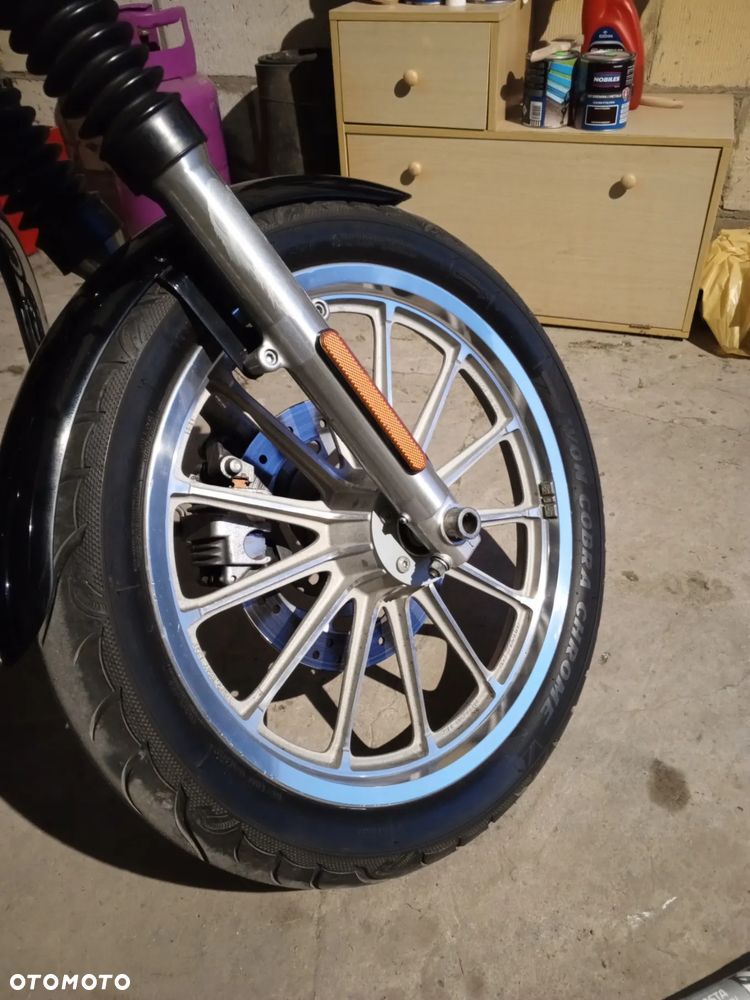 Harley-Davidson Sportster Low 883L - 10