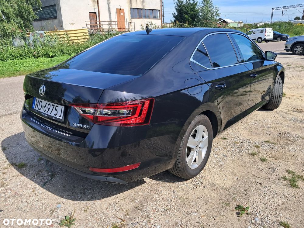 Skoda Superb 1.8 TSI Ambition DSG - 30