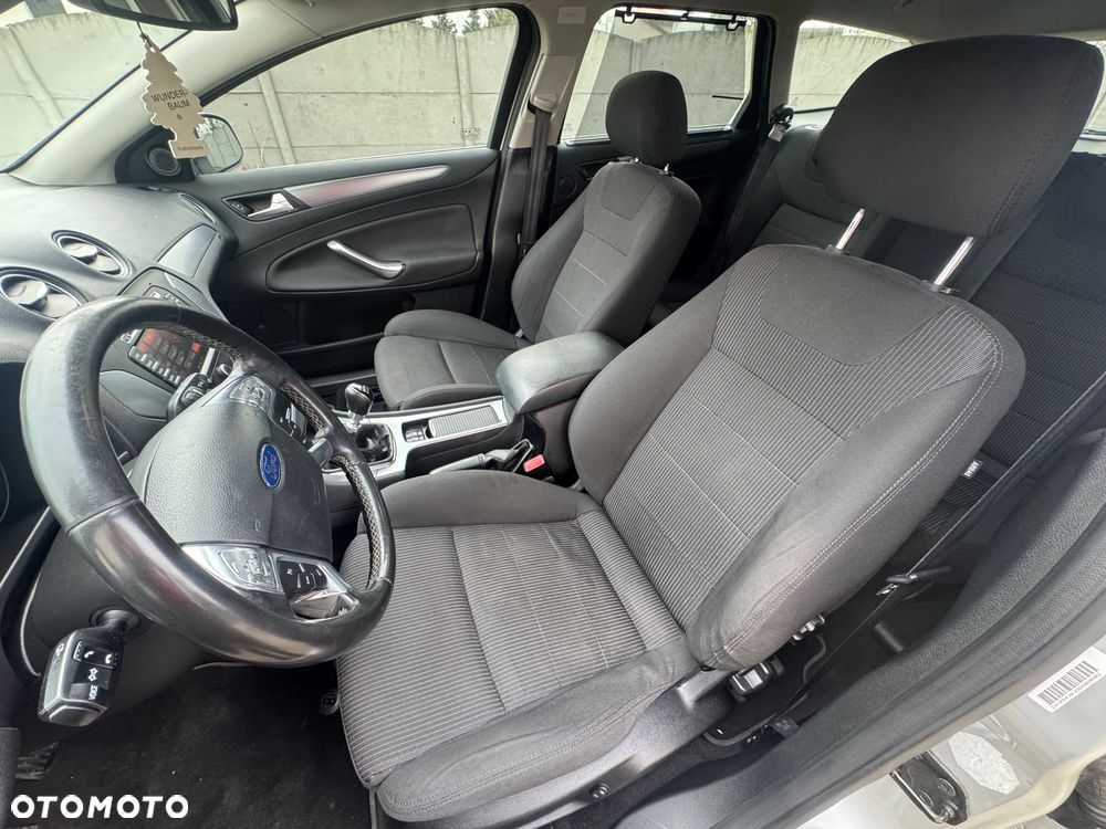 Ford Mondeo 2.2 TDCi Trend - 17