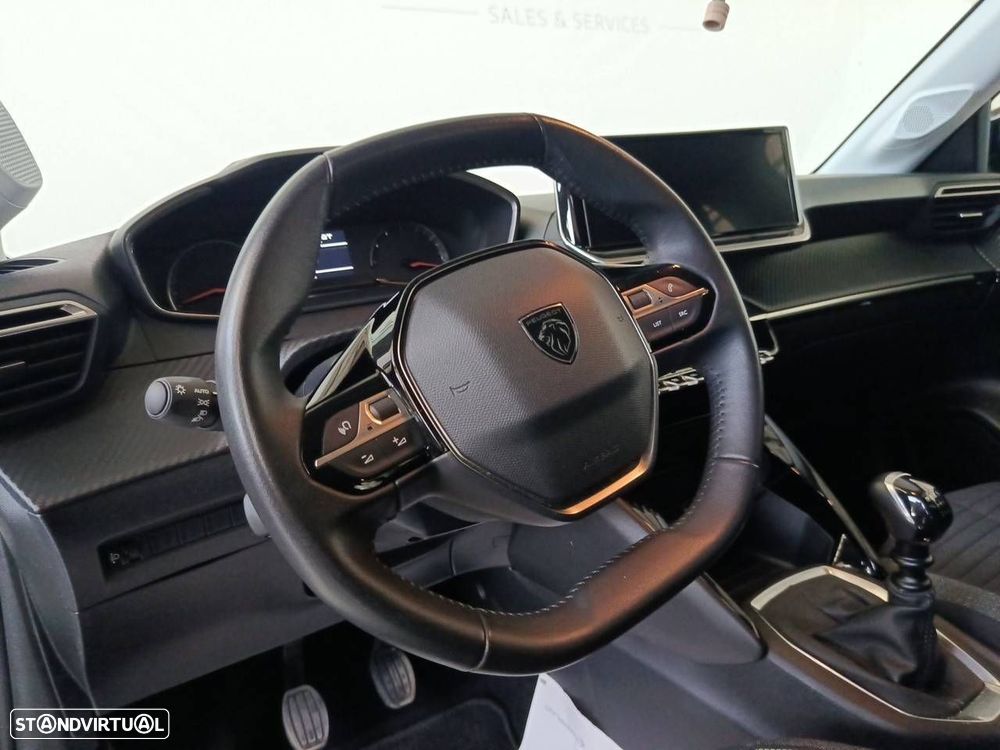 Peugeot 208 1.2 PureTech Active - 12