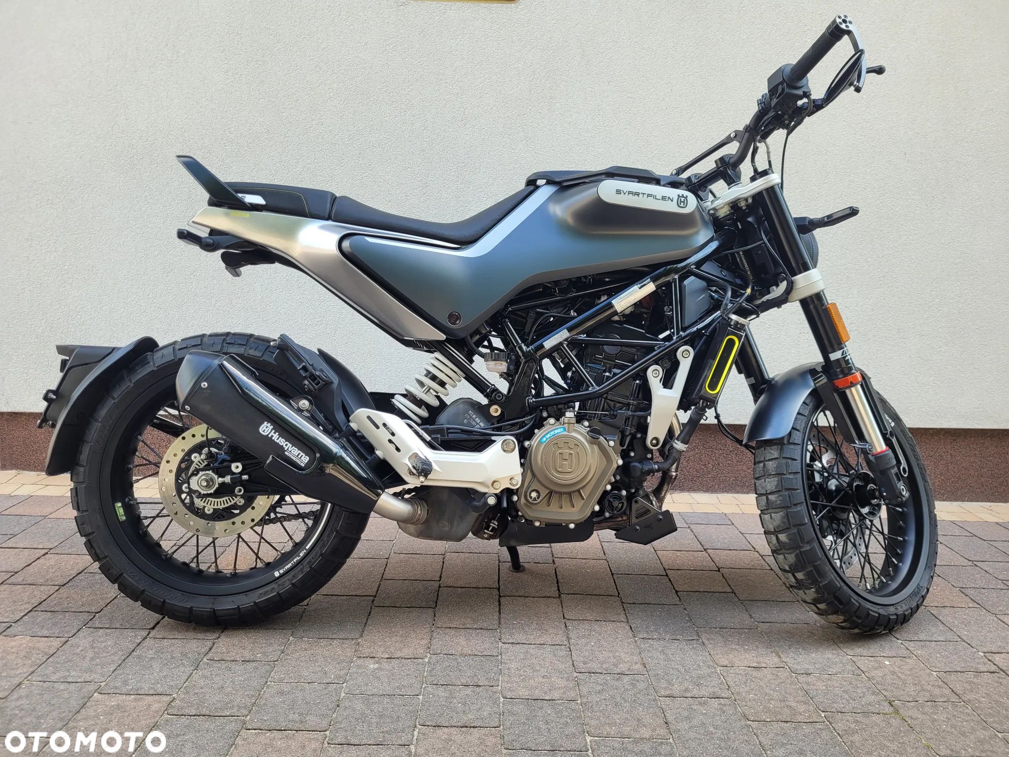 Husqvarna Svartpilen - 1