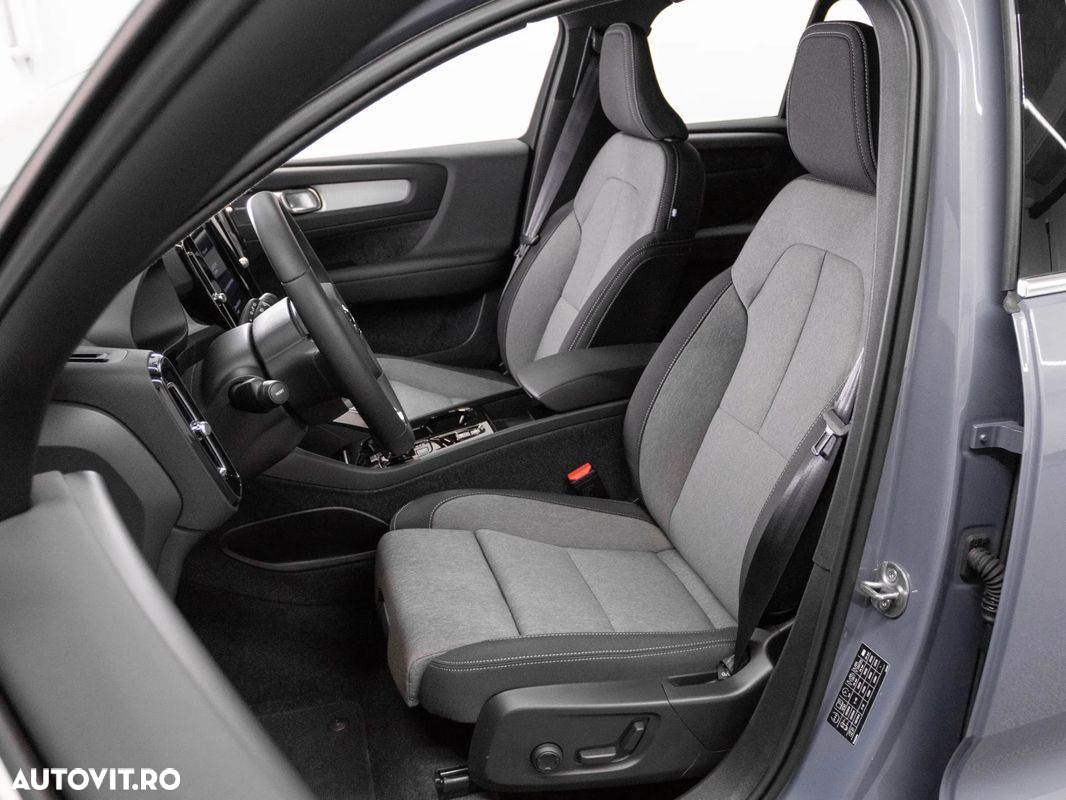 Volvo XC 40 - 24