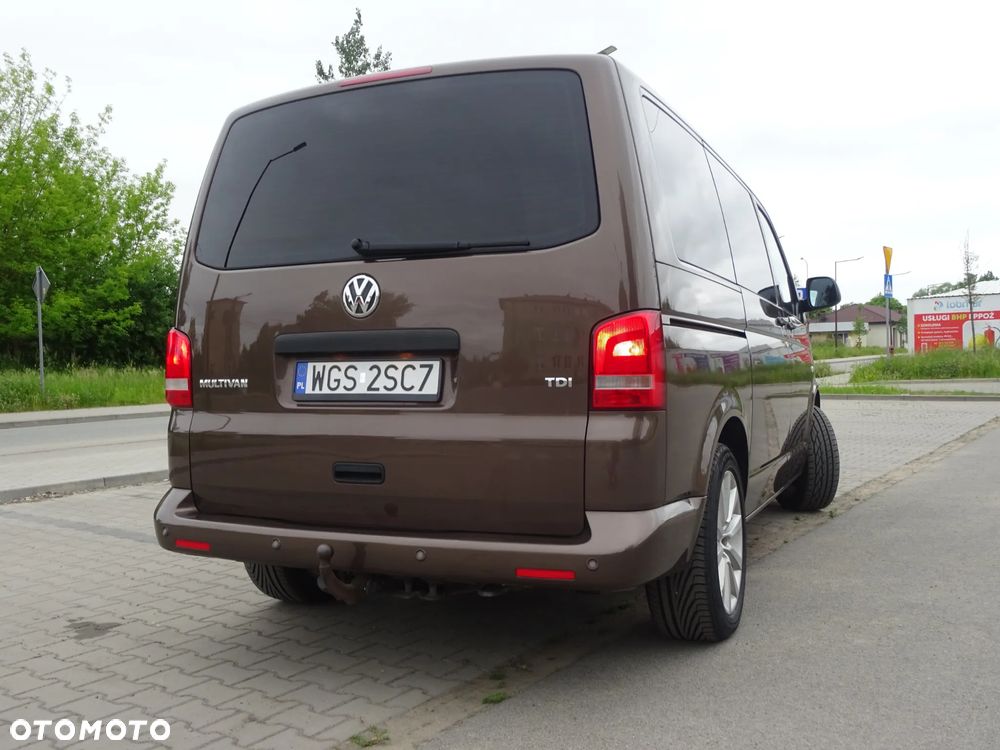Volkswagen Multivan - 5