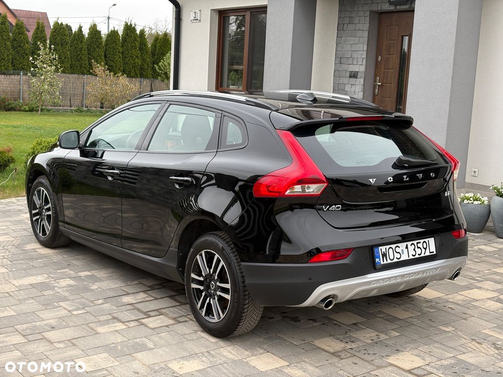 Volvo V40 Cross Country D2 Momentum - 5