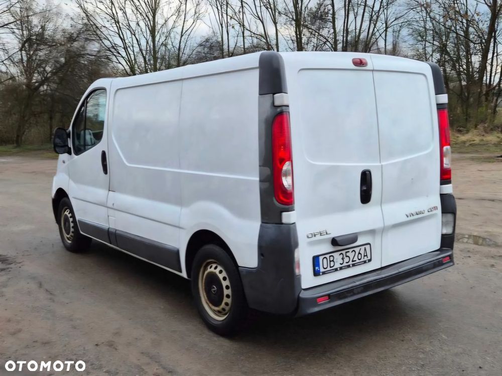 Opel Vivaro - 1