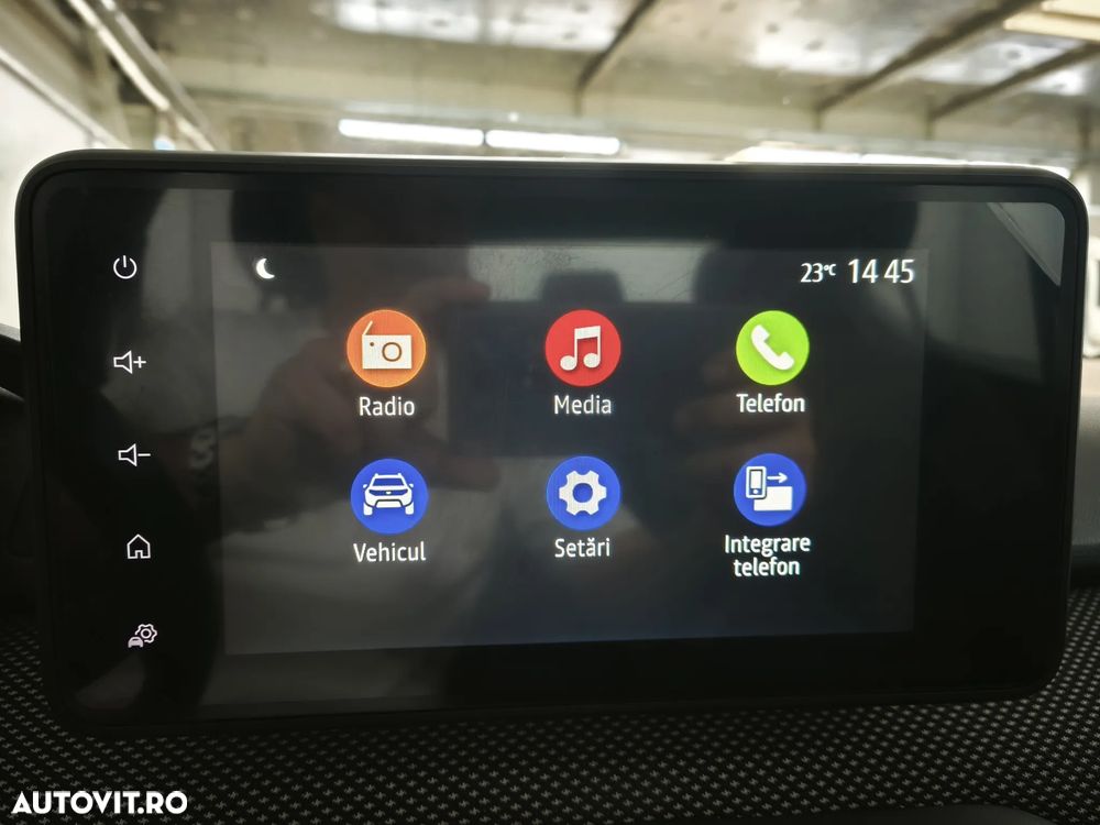 Dacia Sandero Stepway TCe 90 MT6 Comfort - 10