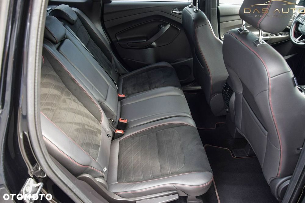 Ford Kuga 1.5 EcoBoost 2x4 ST-Line - 30