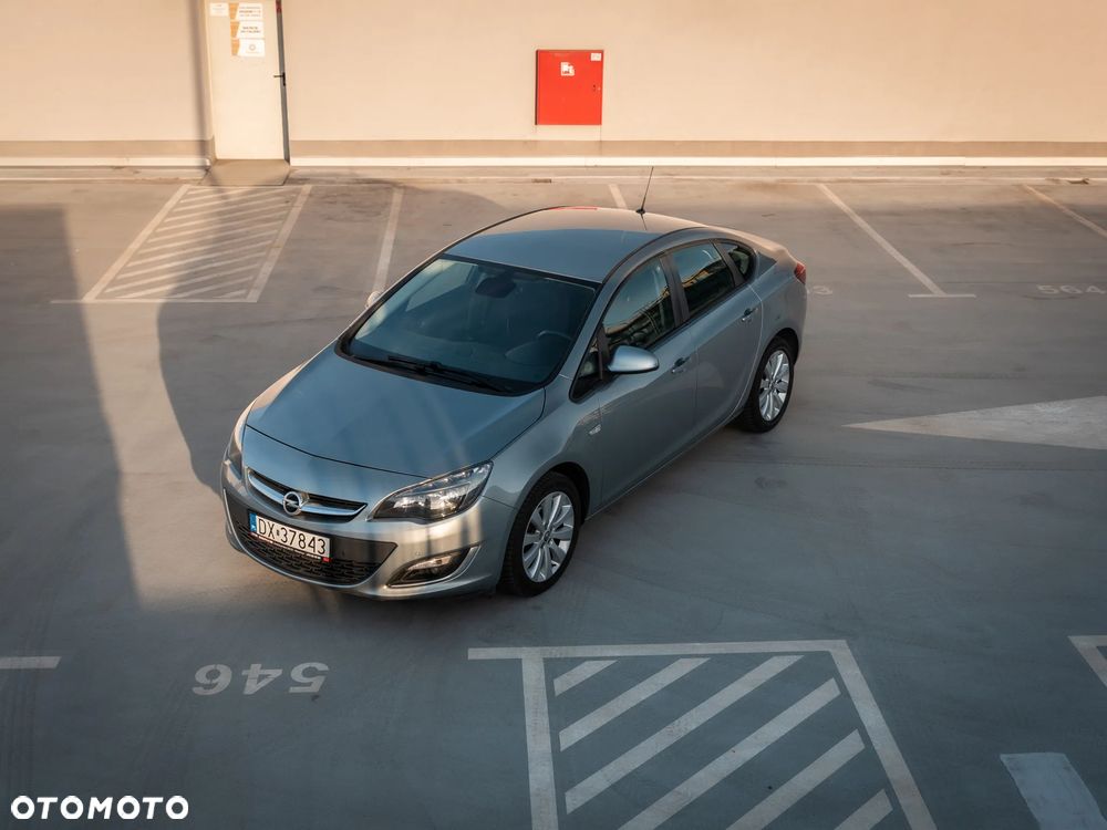 Opel Astra 1.4 T Active - 8