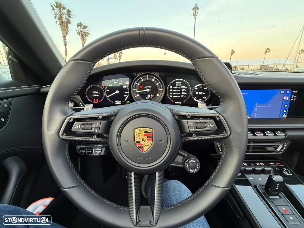 Porsche 911 (992) Carrera Cabrio 4 GTS PDK - 9