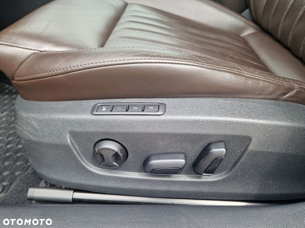 Skoda Superb 2.0 TSI 4x4 DSG L&K - 12