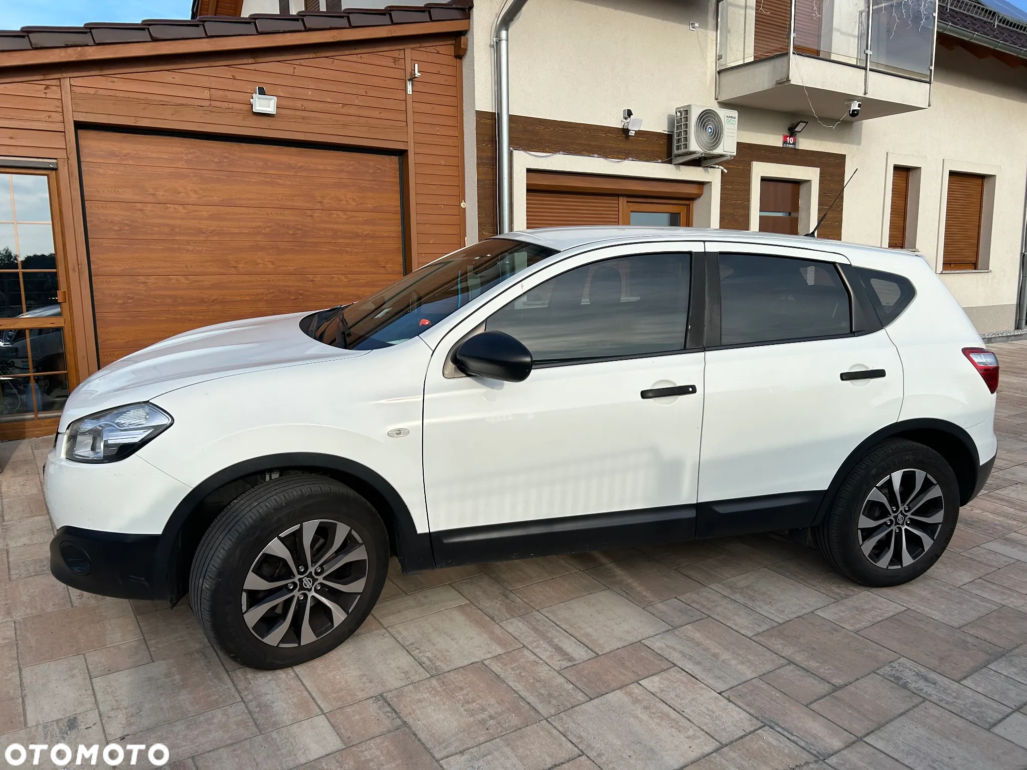 Nissan Qashqai 1.6 visia - 3