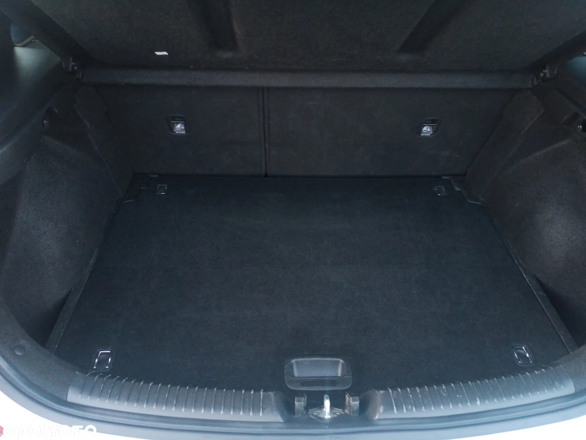 Hyundai i30 1.4 Comfort - 24