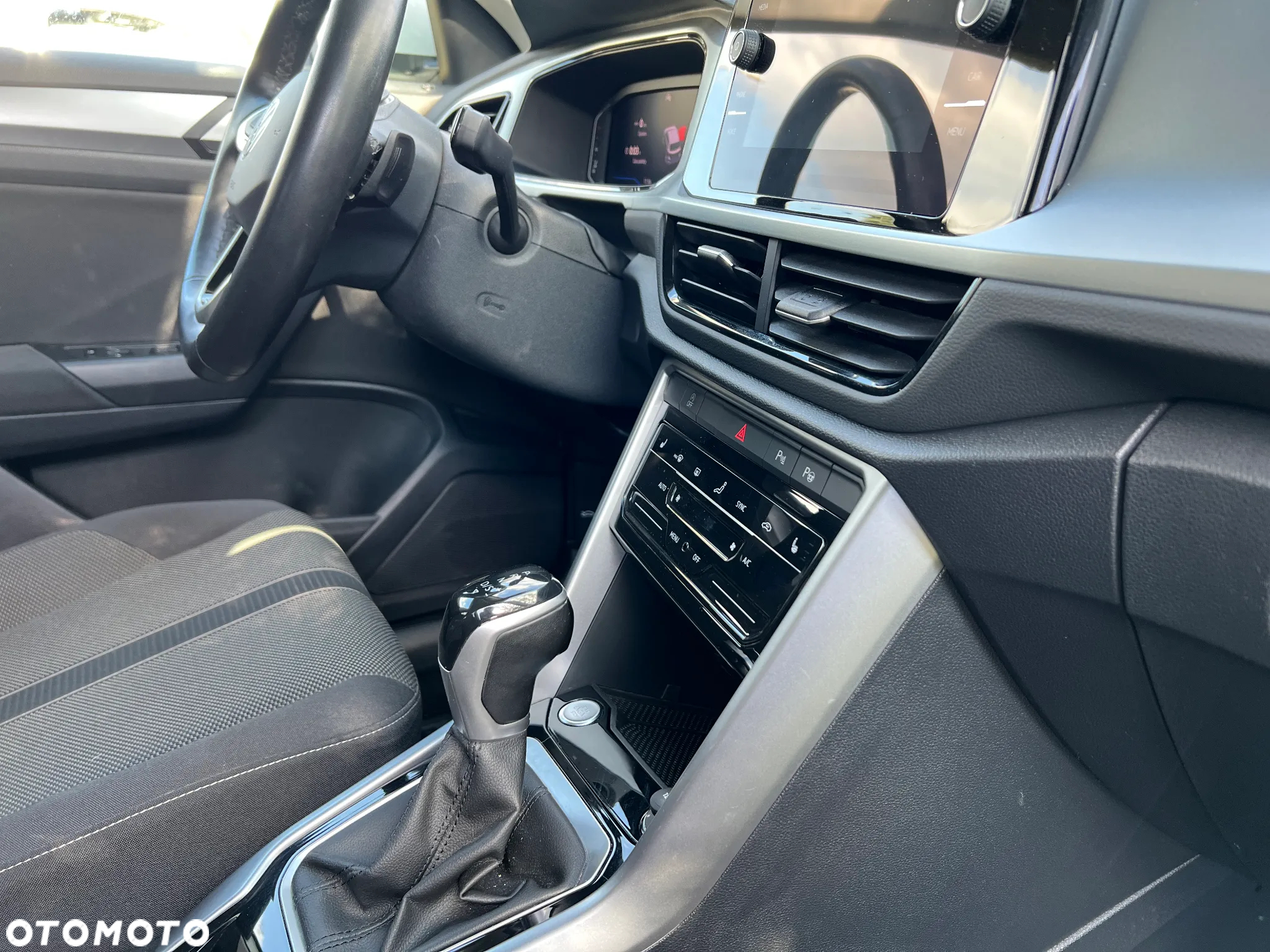 Volkswagen T-Roc 1.5 TSI Life DSG - 10