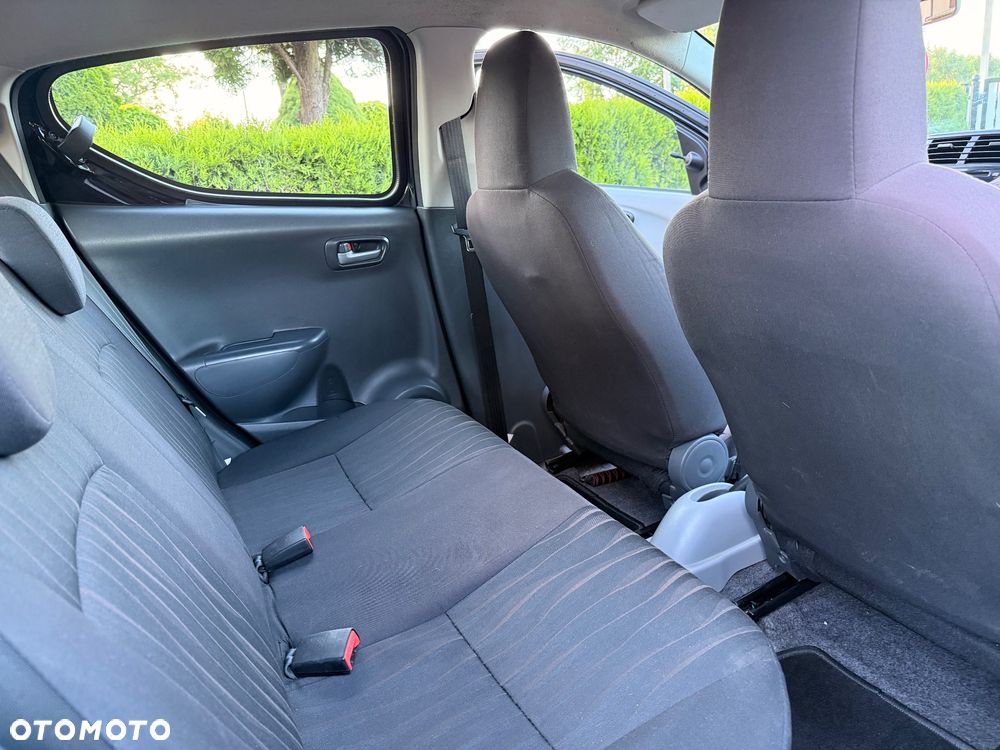 Nissan Pixo 1.0 Visia - 21