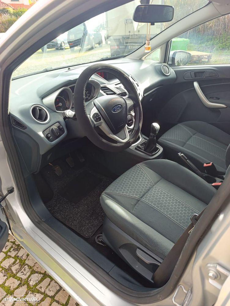 Ford Fiesta 1.25 Titanium - 4