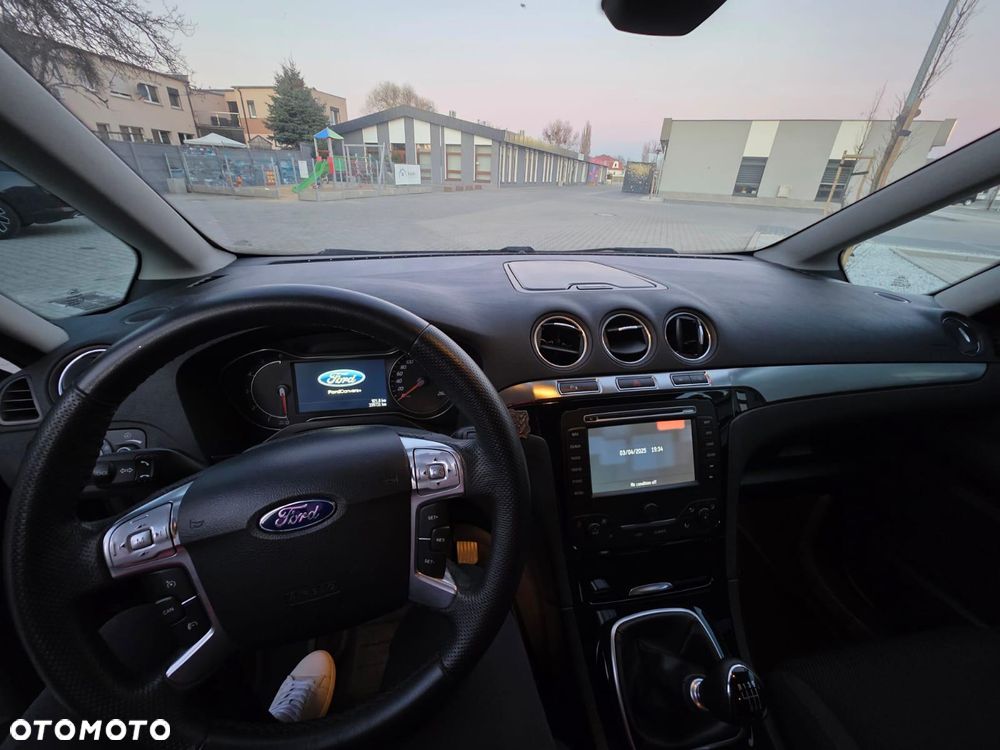 Ford Galaxy 2.0 TDCi Titanium - 9