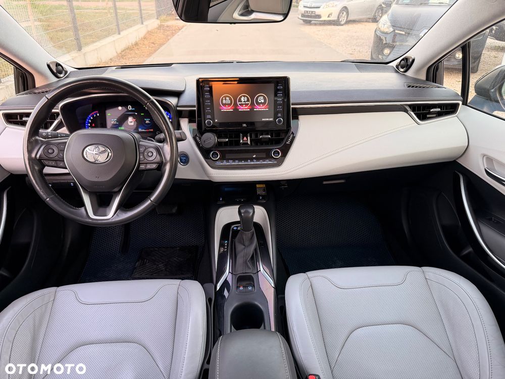 Toyota Corolla - 17