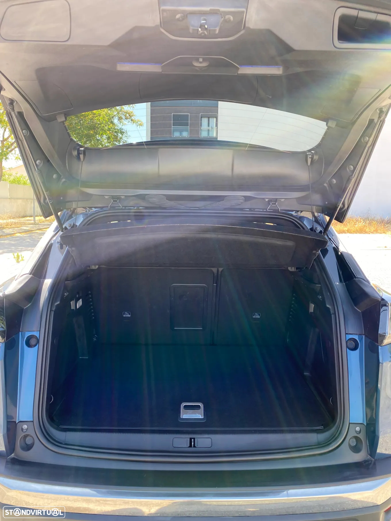 Peugeot 3008 1.6 Hybrid GT Pack e-EAT8 - 14
