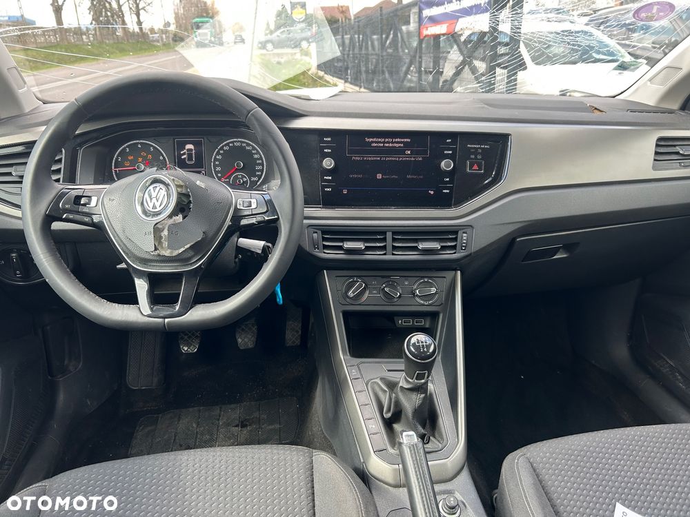 Volkswagen Polo - 16