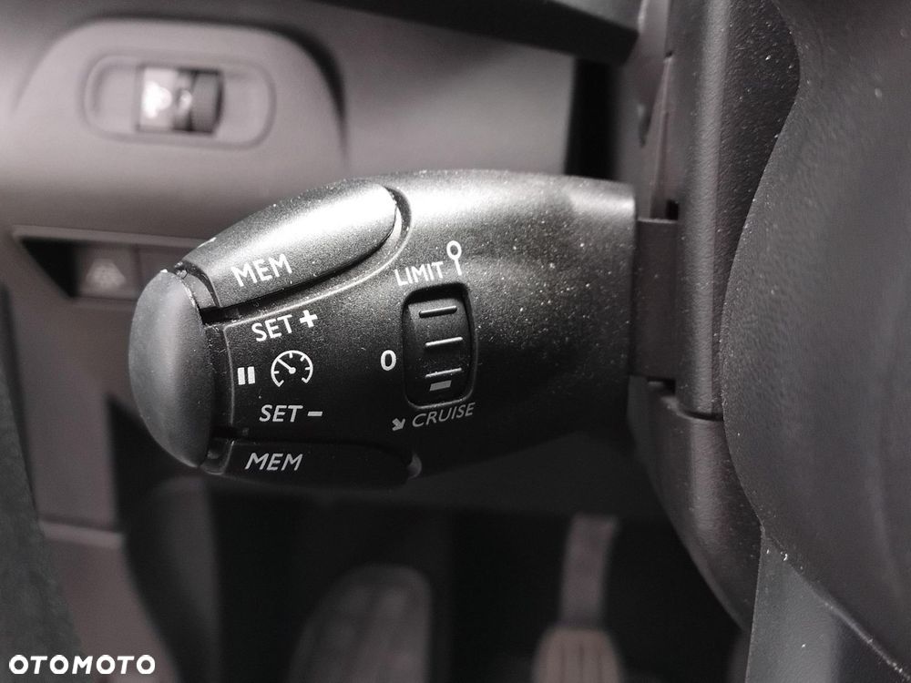 Toyota Proace City Verso Long 1.5 D-4D Combi - 15