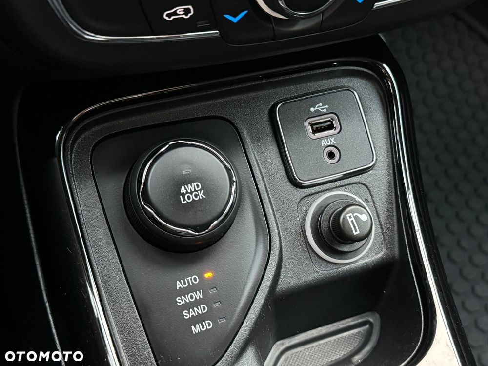 Jeep Compass 2.0 MJD Longitude 4WD S&S - 17