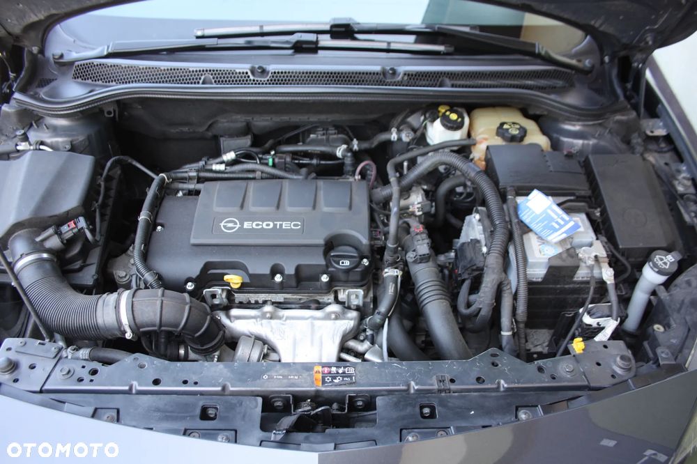 Opel Astra 1.4 Turbo Design Edition - 23
