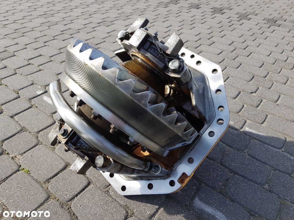 Części do główki mostu przedniego do ładowarki Volvo L150F - 2