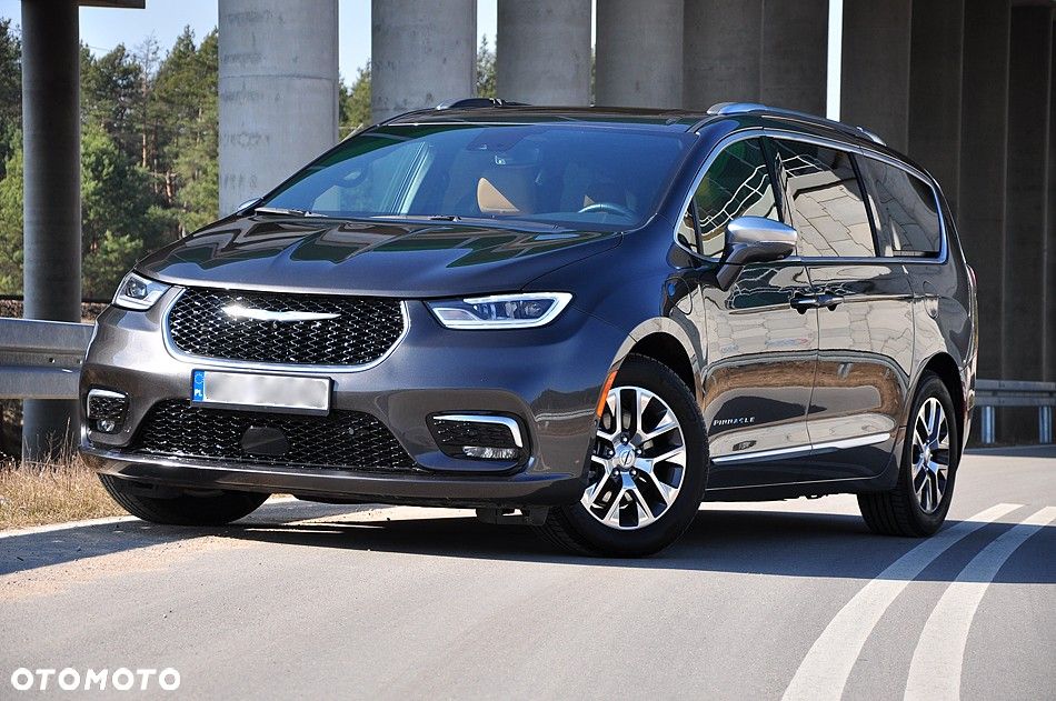 Chrysler Pacifica - 3