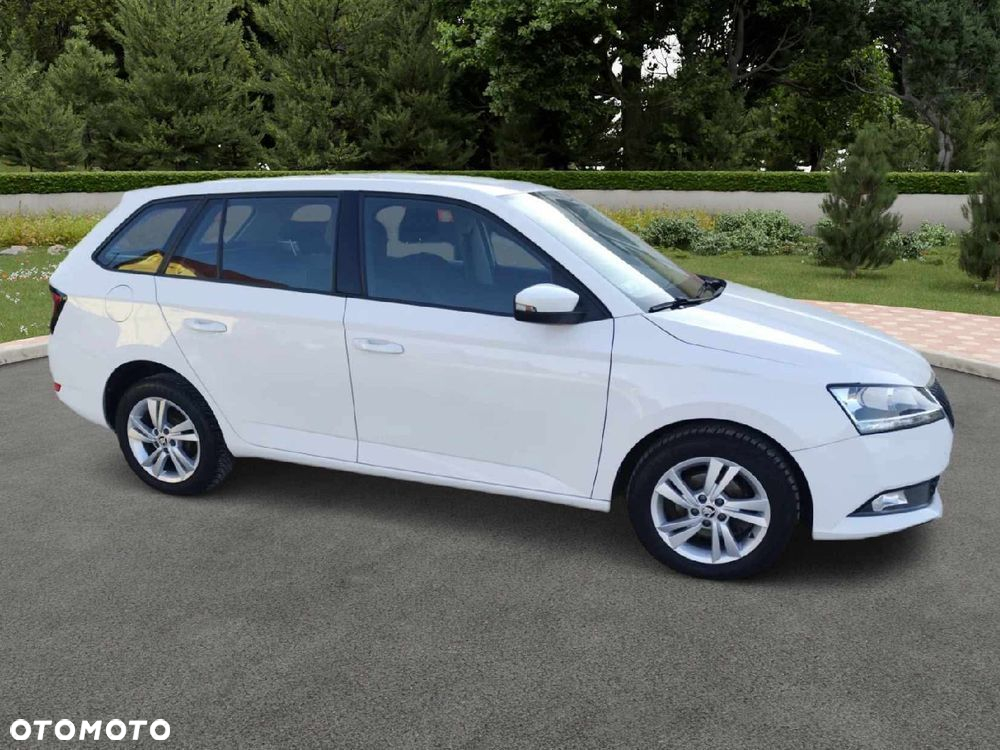 Skoda Fabia 1.0 TSI Ambition - 2