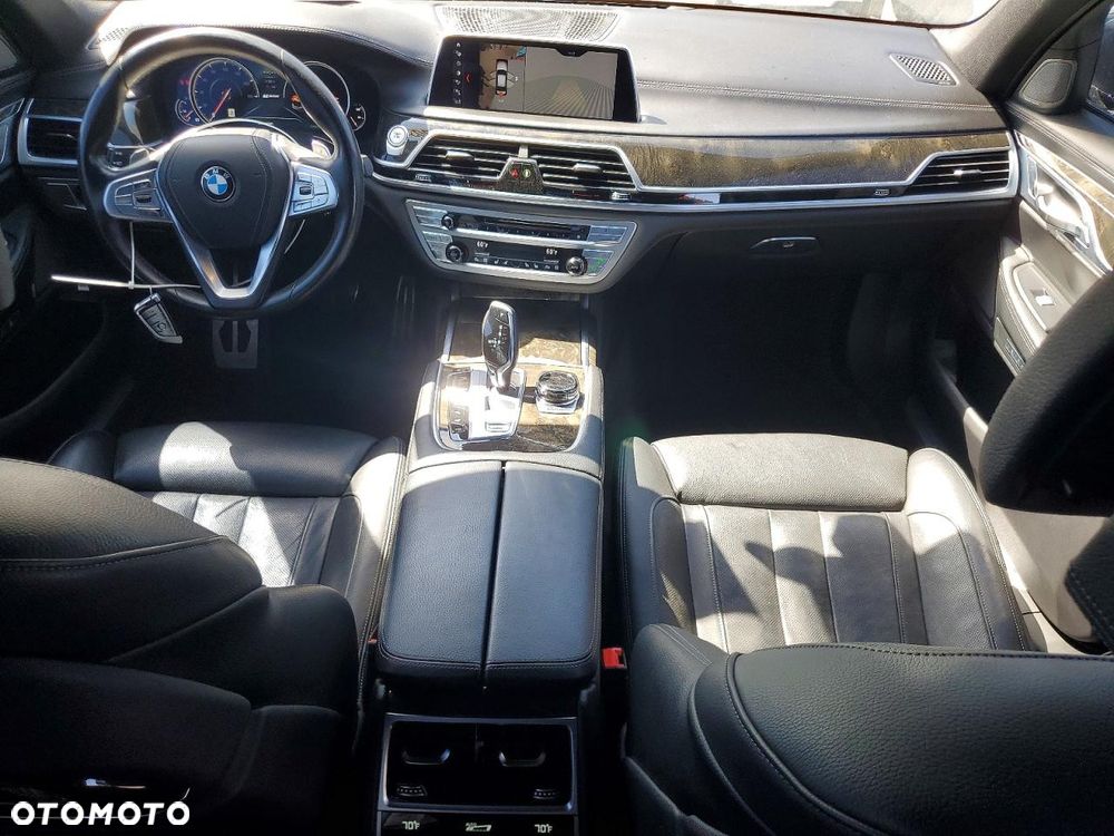 BMW Seria 7 740Le xDrive iPerformance - 9