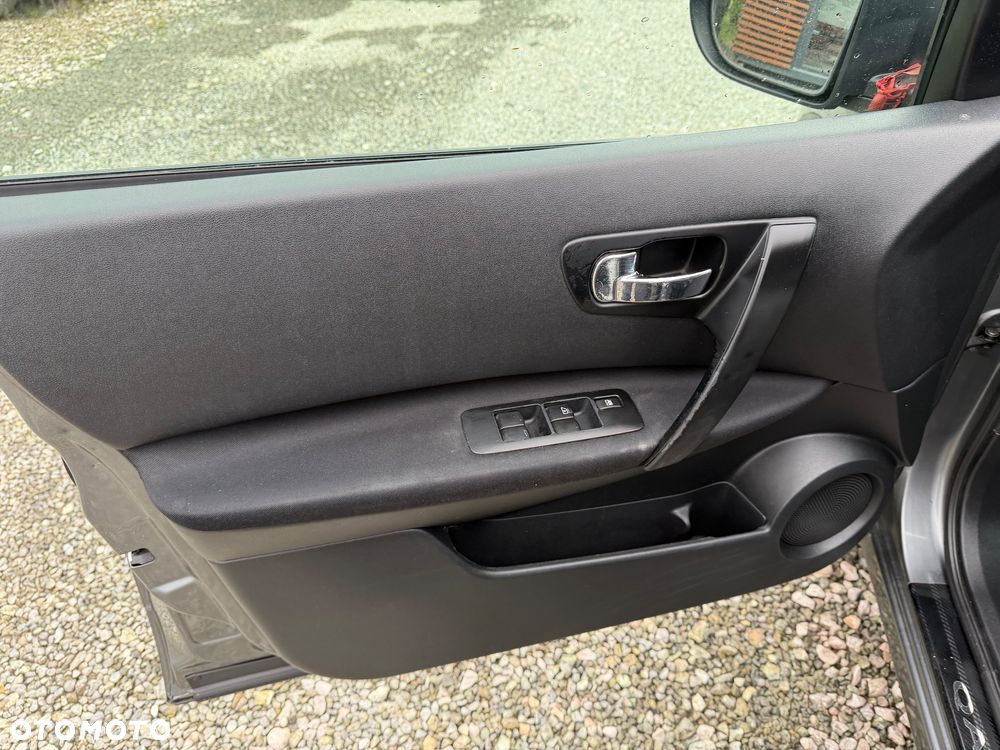 Nissan Qashqai 1.6 Visia - 29