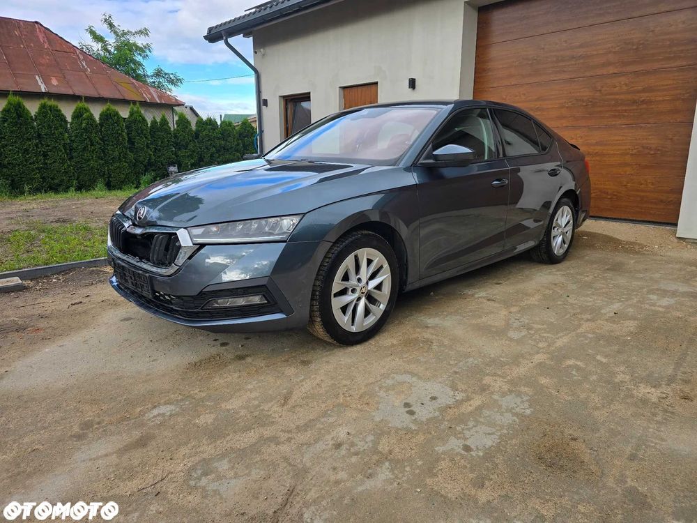 Skoda Octavia - 2