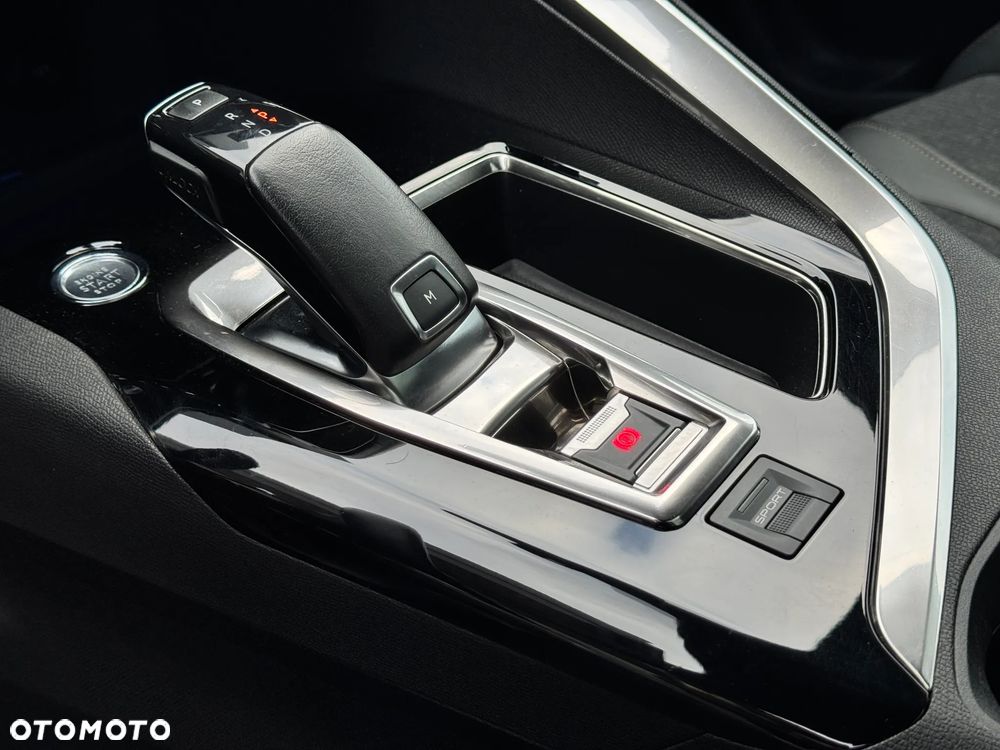 Peugeot 5008 BlueHDi 180 EAT8 GT Pack - 27