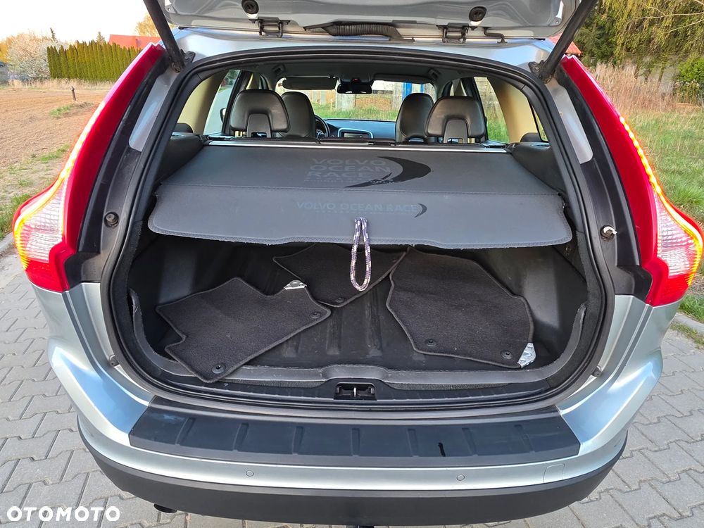 Volvo XC 60 D3 Summum - 10