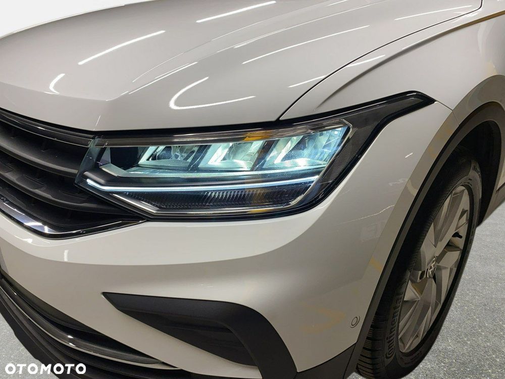 Volkswagen Tiguan - 10