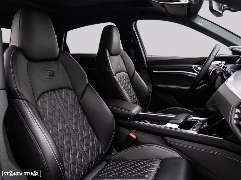 Audi e-tron Sportback - 18